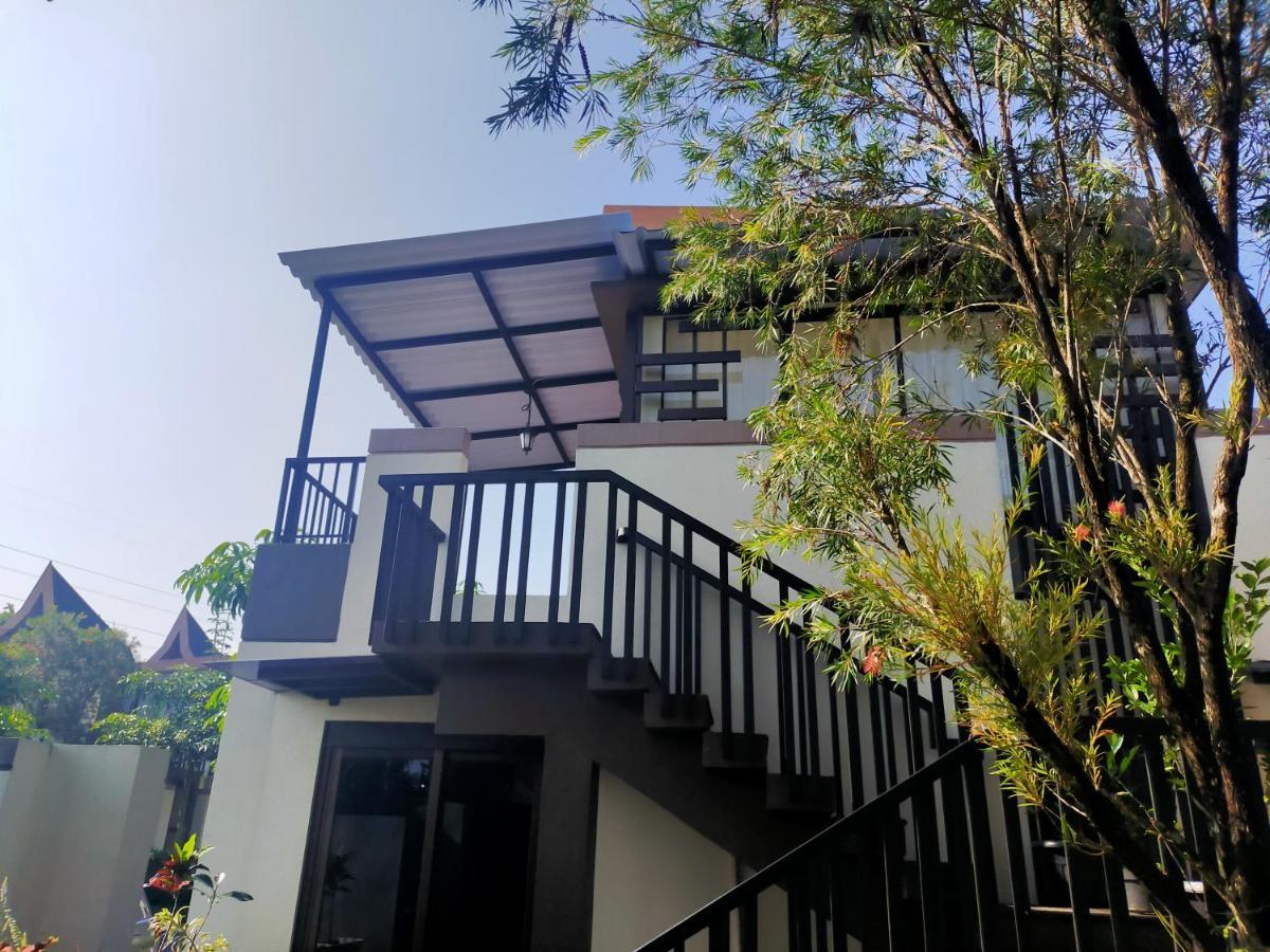 Vimala Hill villa&resort - 3 bedrooms Bogor Exteriör bild